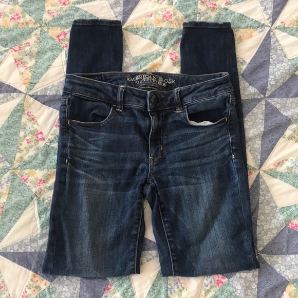 American Eagle dark wash skinny jeans!! - Picture 1 of 3